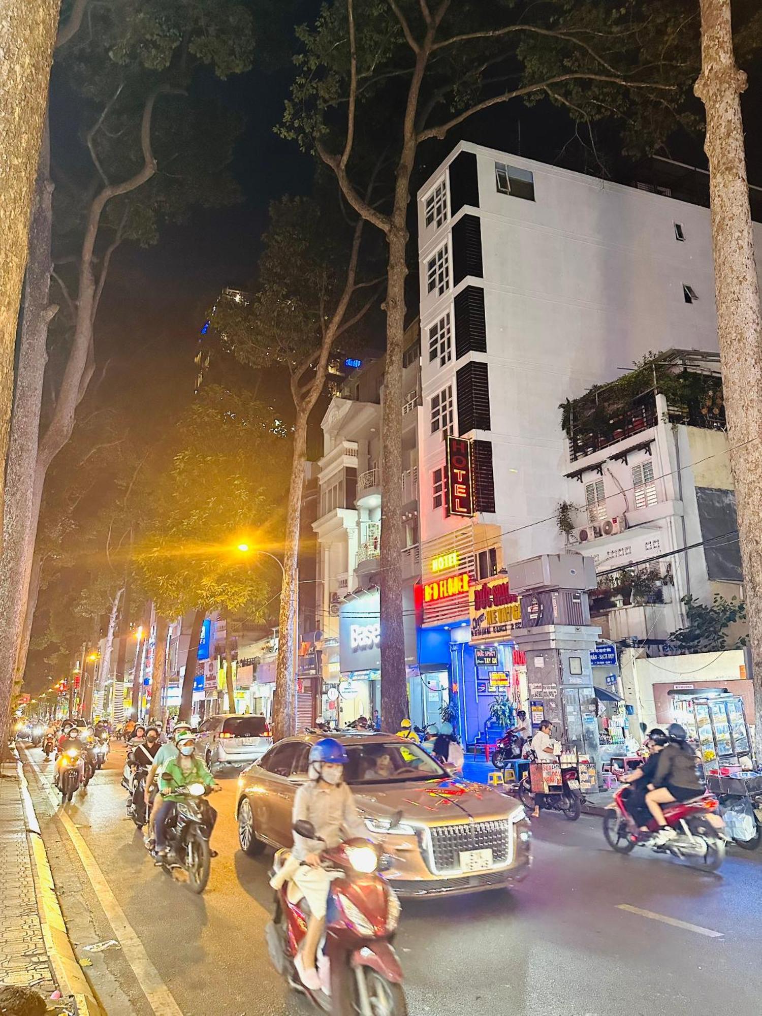 Redflower Hotel Ho Chi Minh-staden Exteriör bild